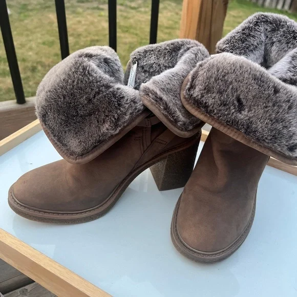 Elegant Tan Heeled Boots EU38 like New - Picture 5 of 10